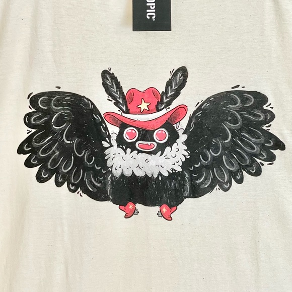 NEW Cowboy Mothman Guild of Calamity Stephanie Bayles Cream T Shirt Adult Large - Picture 3 of 6